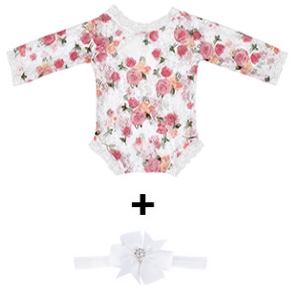 Newborn lace romper with matching bow - Picture 6 of 7